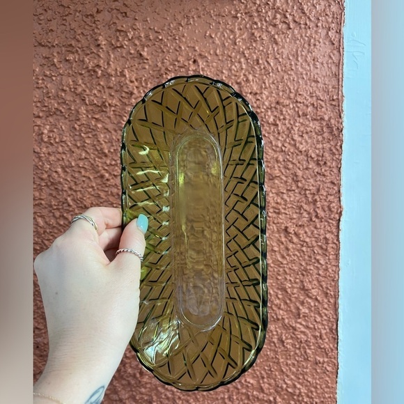 Vintage Avocado Green Rectangle Dish by Indiana Glass Basket Weave Pattern - Picture 7 of 8